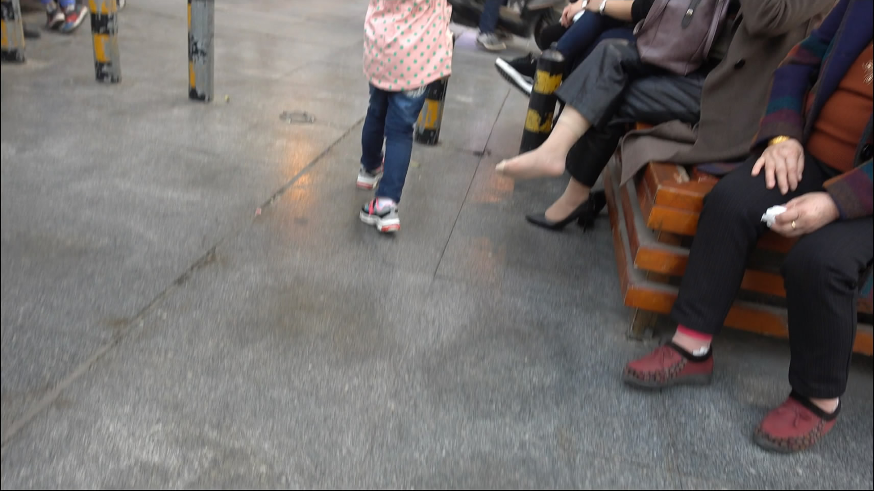 streetsnapnylon[00 02 12][20181208 225117 4]